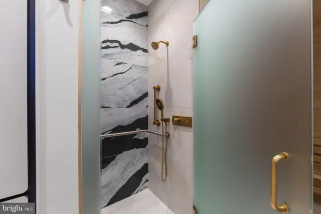 $2,399,000 | 1622 Chain Bridge Road, McLean, VA 22101