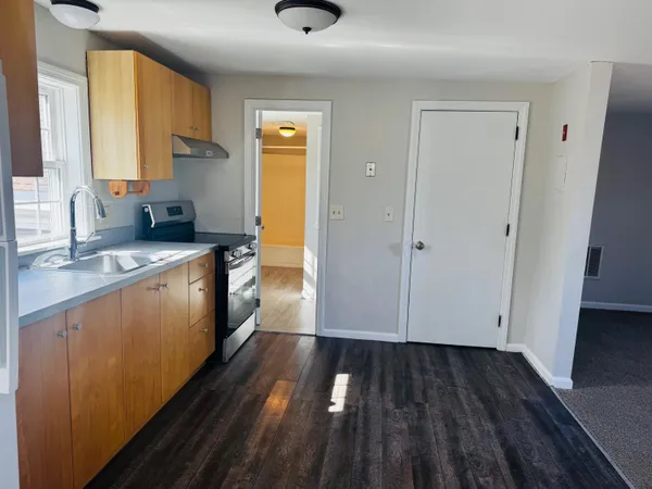 $2,000 | 470 East Falmouth Highway, Unit D, East Falmouth, MA 02536