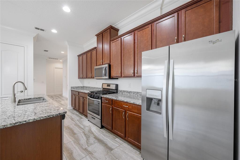 2491 Yellow Brick Road St. Cloud, FL 34772 - Photo 6 of 53