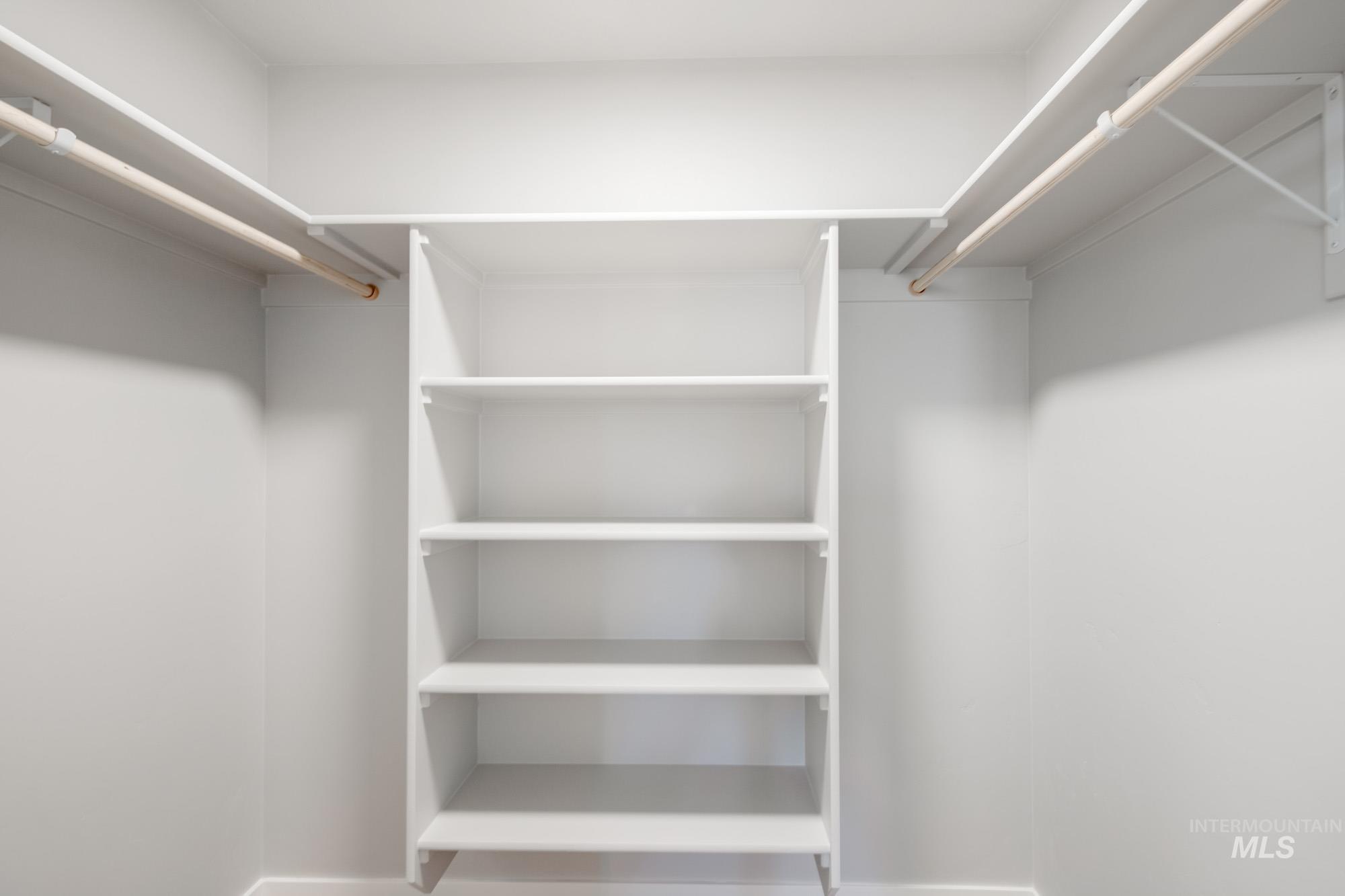 10784 Rutland Street Caldwell, ID 83605 - Photo 19 of 22 View of walk in closet