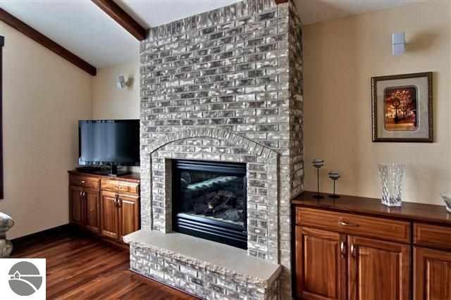 3977 Stone Ridge Drive Traverse City, MI 49684 - Photo 5 of 33 1741967-4.JPG