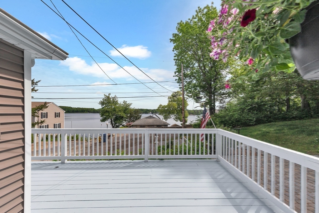 118 Woolford Road Wrentham, MA 02093 - Photo 37 of 41 a view of a balcony with wooden fence