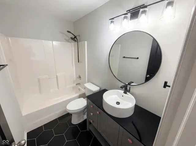 $600,000 | 11987 Bird Key Boulevard, Fishers, IN 46037