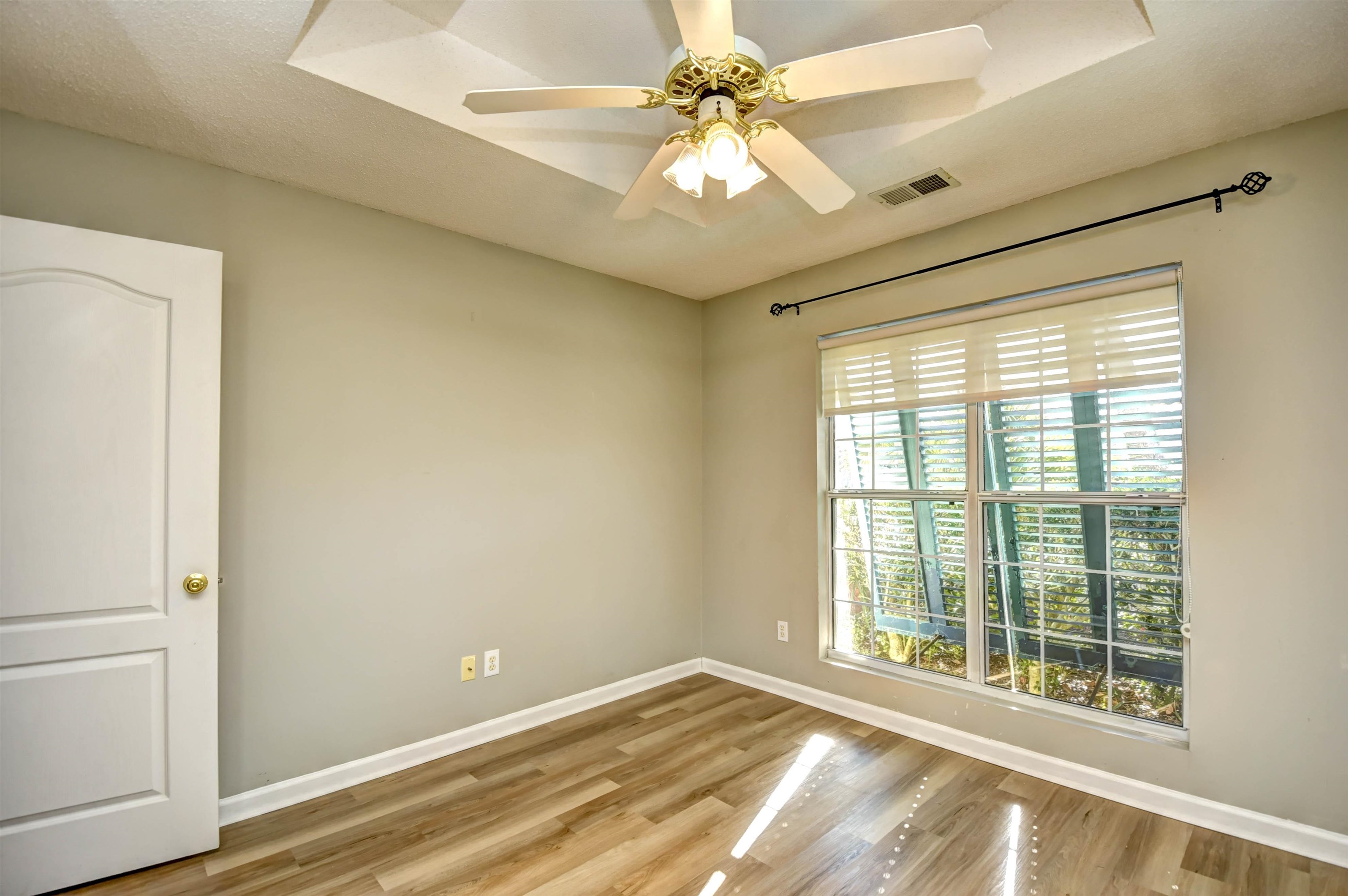 9825 Simonton Court Murrells Inlet, SC 29576 - Photo 23 of 39