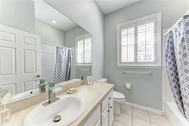 $2,975 | 4756 Old Stone Road, Sarasota, FL 34233