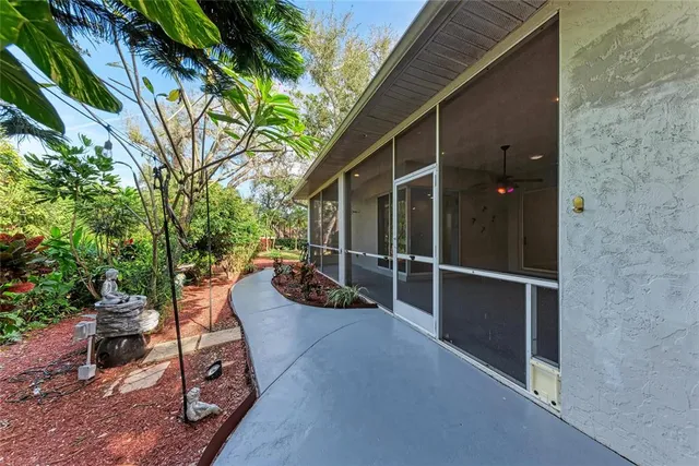 $2,975 | 4756 Old Stone Road, Sarasota, FL 34233