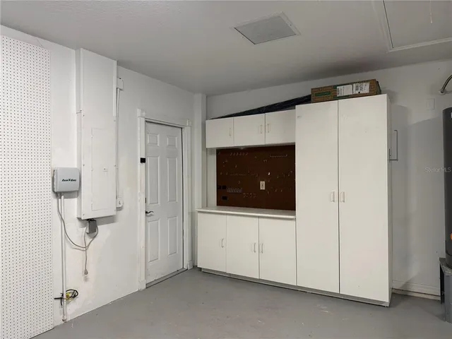 $2,975 | 4756 Old Stone Road, Sarasota, FL 34233