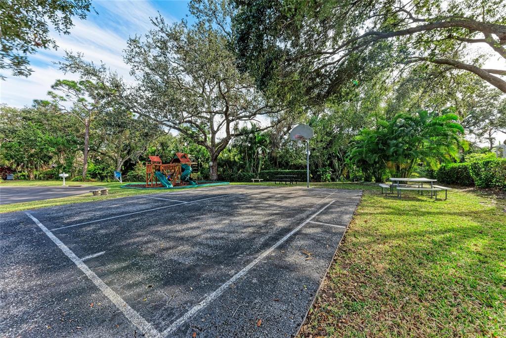 4756 Old Stone Road Sarasota, FL 34233 - Photo 38 of 41