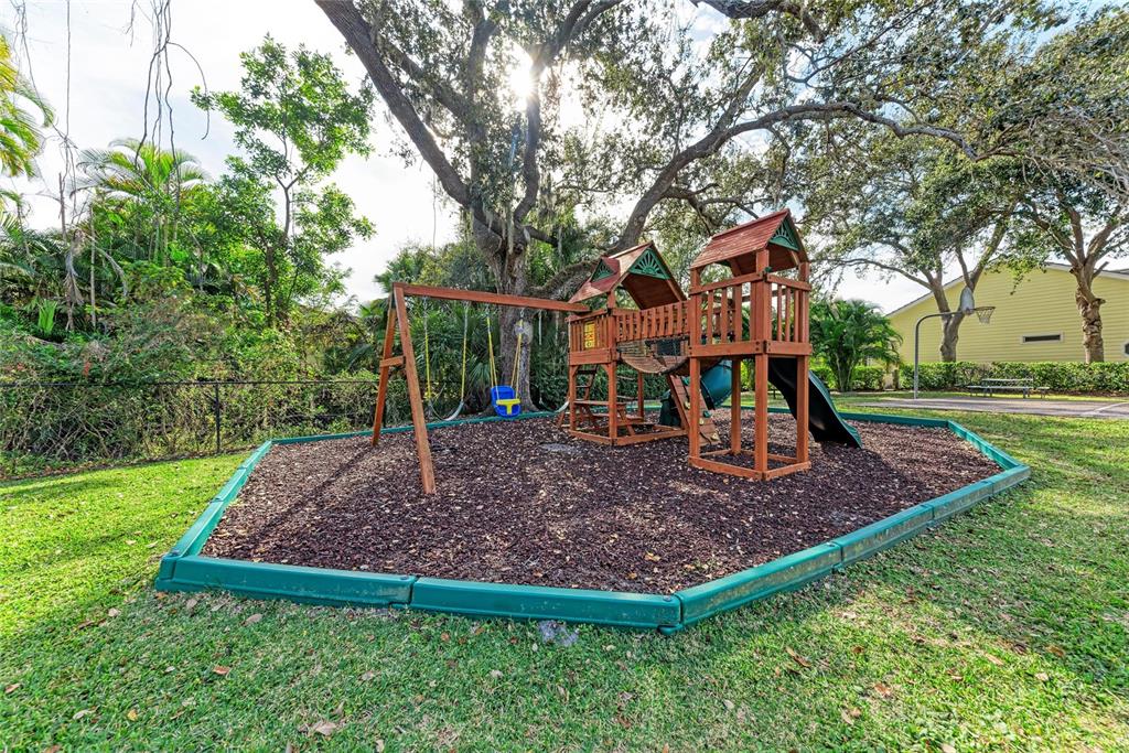 4756 Old Stone Road Sarasota, FL 34233 - Photo 39 of 41