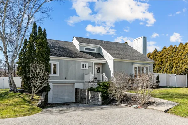 $4,500 | 391 Valley Road, Middletown, RI 02842