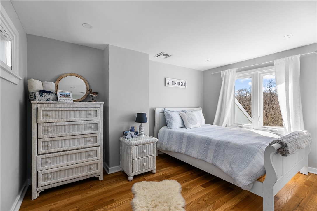 391 Valley Road Middletown, RI 02842 - Photo 22 of 31
