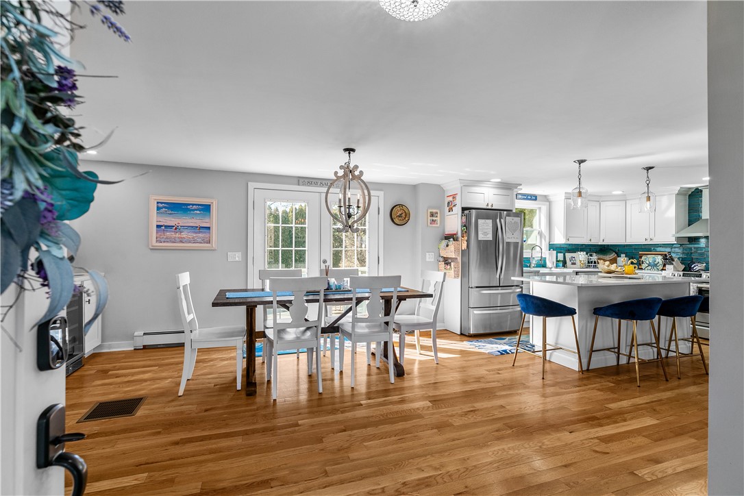 391 Valley Road Middletown, RI 02842 - Photo 3 of 31