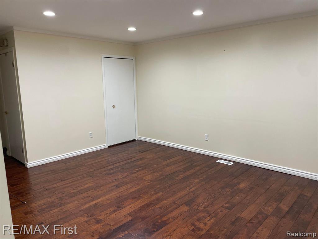 8401 18 18 Mile Road, Unit 99 Sterling Heights, MI 48313 - Photo 3 of 36
