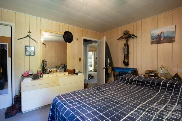 $288,000 | 1424 Bear Creek Road, Bakersville, NC 28705