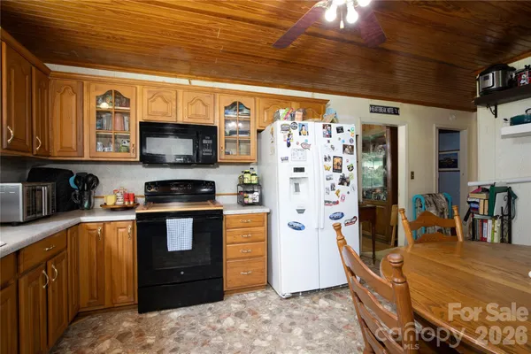 $288,000 | 1424 Bear Creek Road, Bakersville, NC 28705