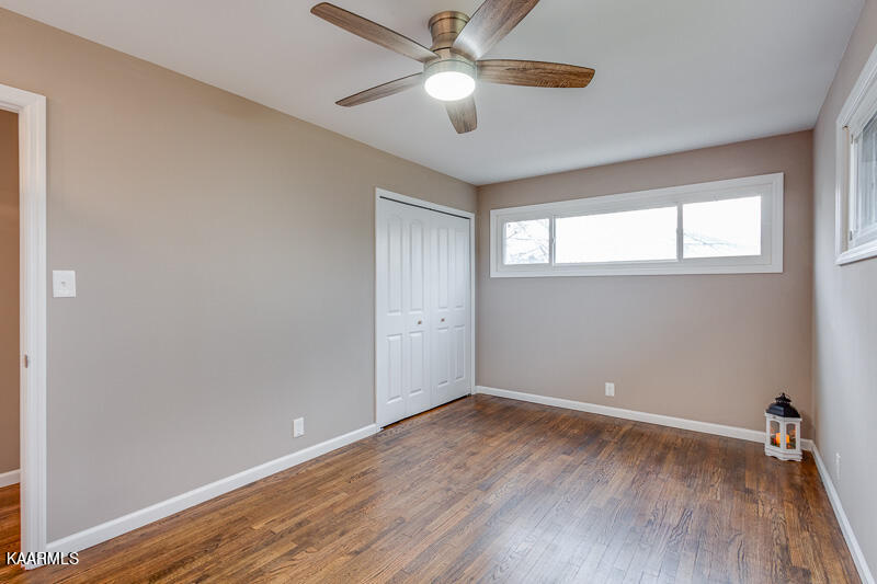 3917 Pleasant Ridge Road Knoxville, TN 37912 - Photo 22 of 29 024--SMALL