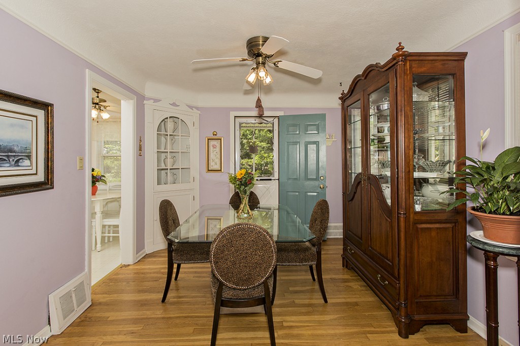 1118 Winston Road Cleveland, OH 44121 - Photo 9 of 25