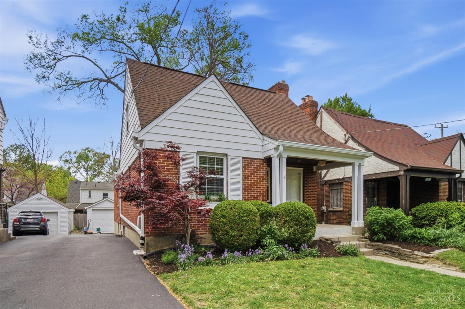 3863 Homewood Road Cincinnati, OH 45227 - Photo 41 of 44