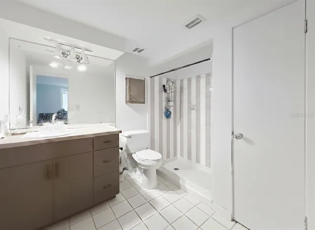 $289,900 | 122 Algiers Drive, Venice, FL 34293