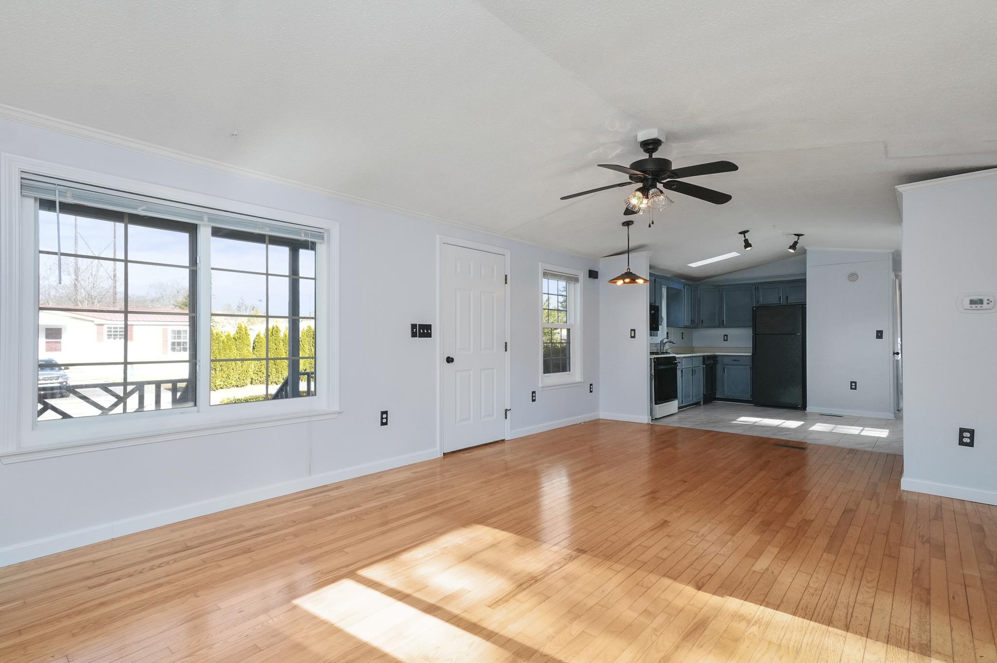 16 Morgan Way Dover, NH 03820 - Photo 7 of 32 Gallery Image 7