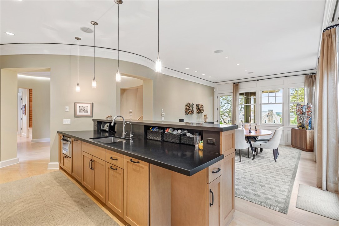 25 Walnut Street Jamestown, RI 02835 - Photo 17 of 50