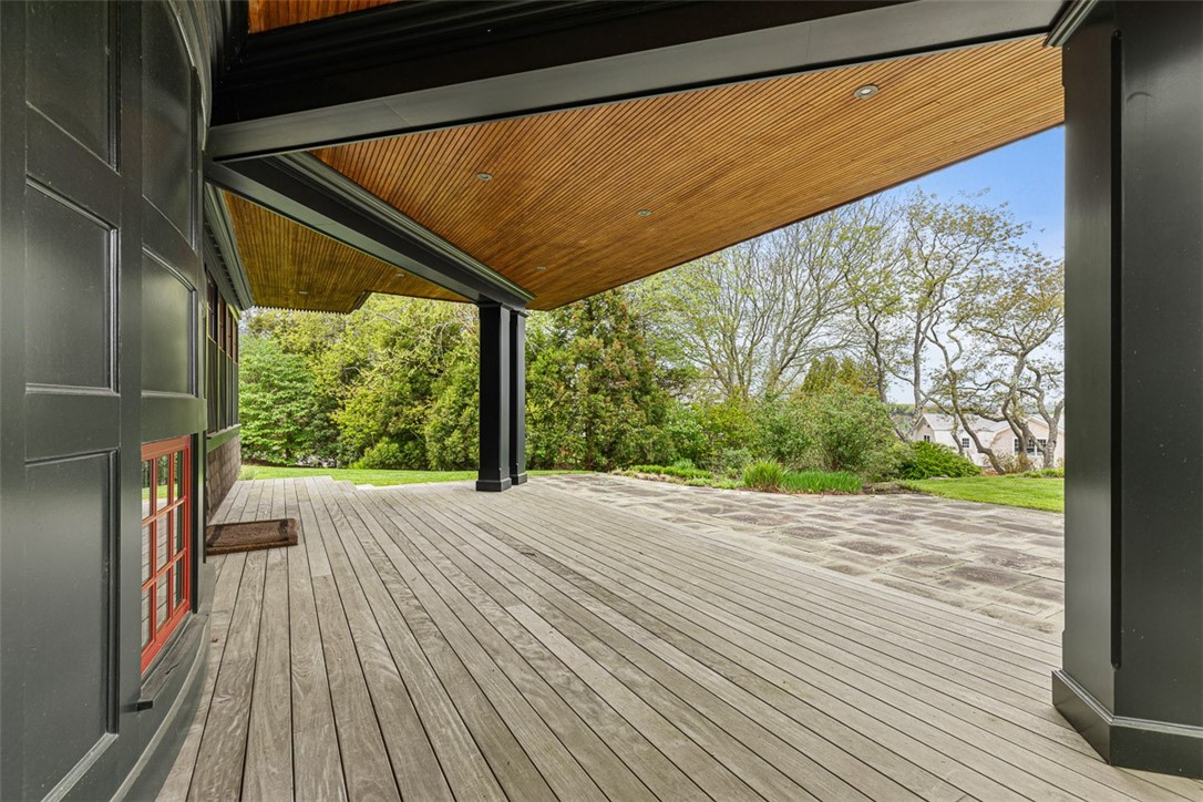 25 Walnut Street Jamestown, RI 02835 - Photo 22 of 50