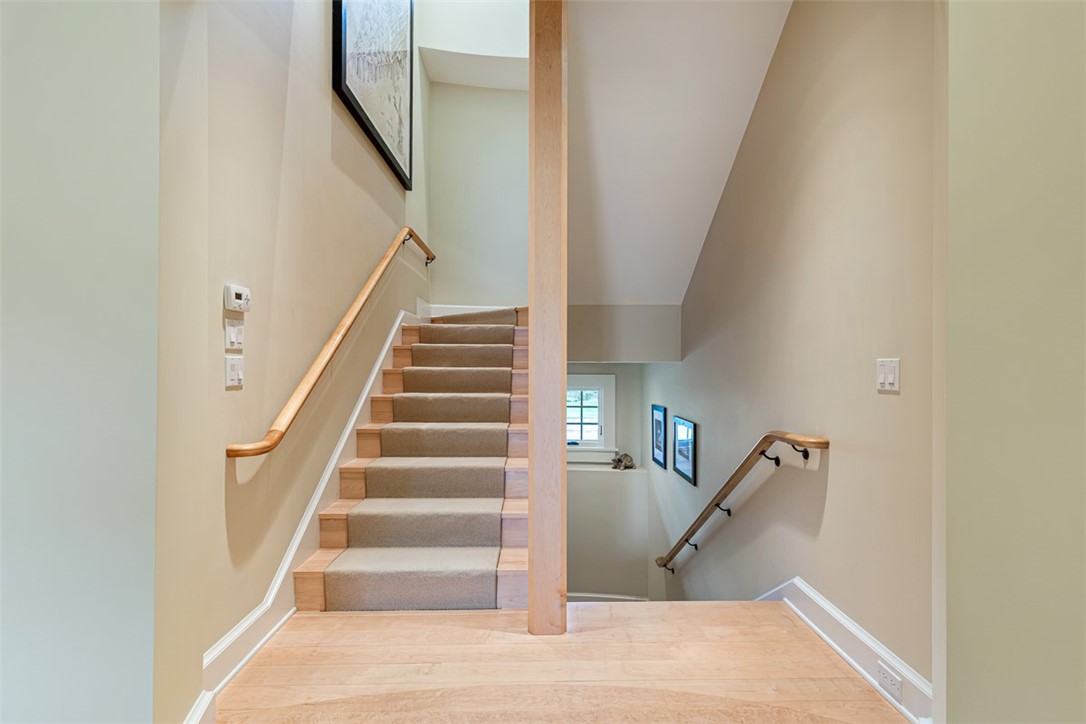 25 Walnut Street Jamestown, RI 02835 - Photo 23 of 50