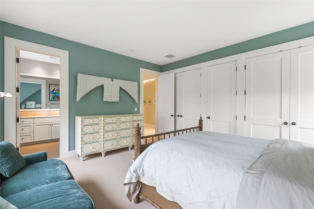 25 Walnut Street Jamestown, RI 02835 - Photo 27 of 50