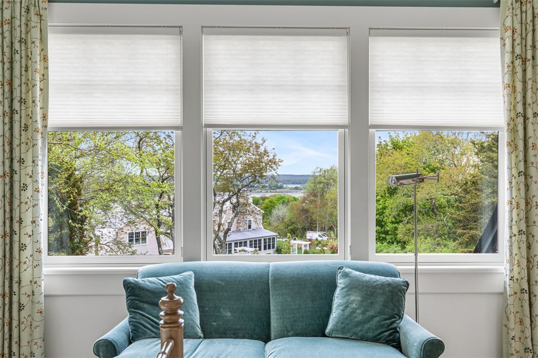 25 Walnut Street Jamestown, RI 02835 - Photo 28 of 50