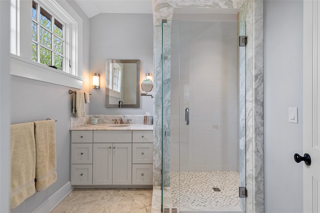25 Walnut Street Jamestown, RI 02835 - Photo 32 of 50