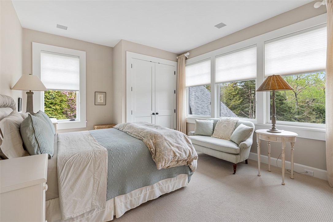 25 Walnut Street Jamestown, RI 02835 - Photo 33 of 50