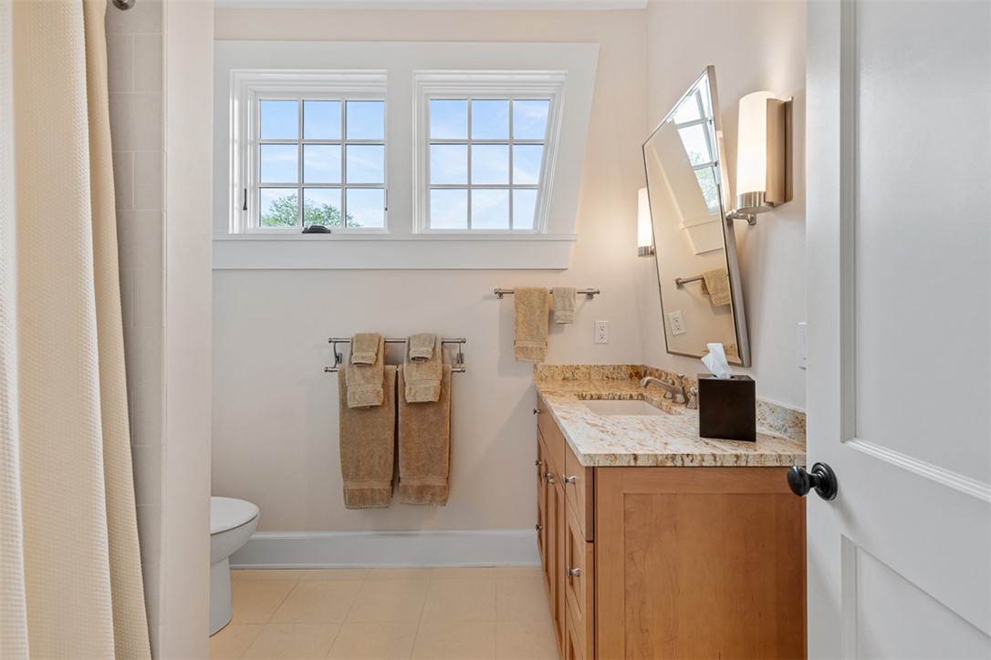 25 Walnut Street Jamestown, RI 02835 - Photo 35 of 50