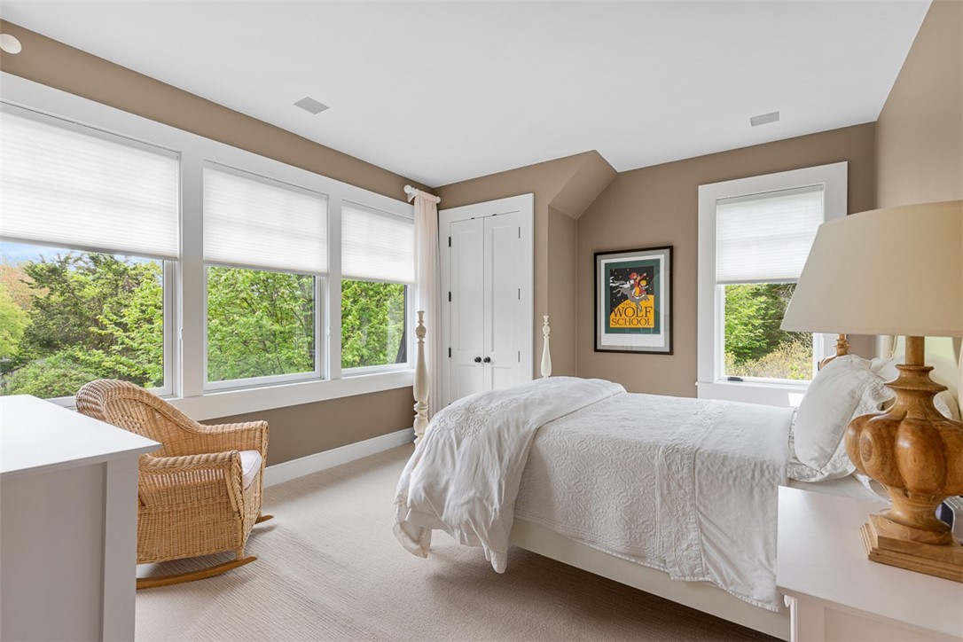25 Walnut Street Jamestown, RI 02835 - Photo 36 of 50