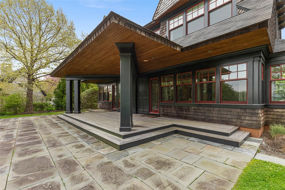25 Walnut Street Jamestown, RI 02835 - Photo 40 of 50