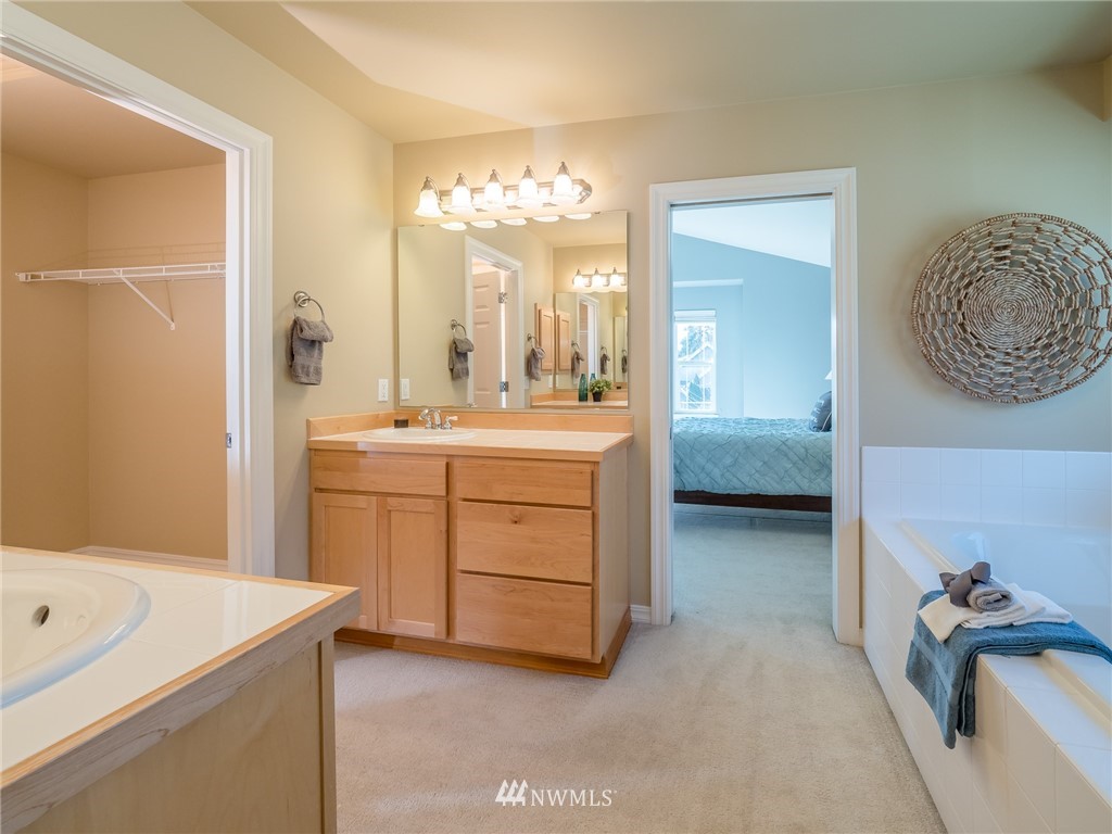 8836 Northeast 178th Street Bothell, WA 98011 - Photo 15 of 25 Gallery Image 15