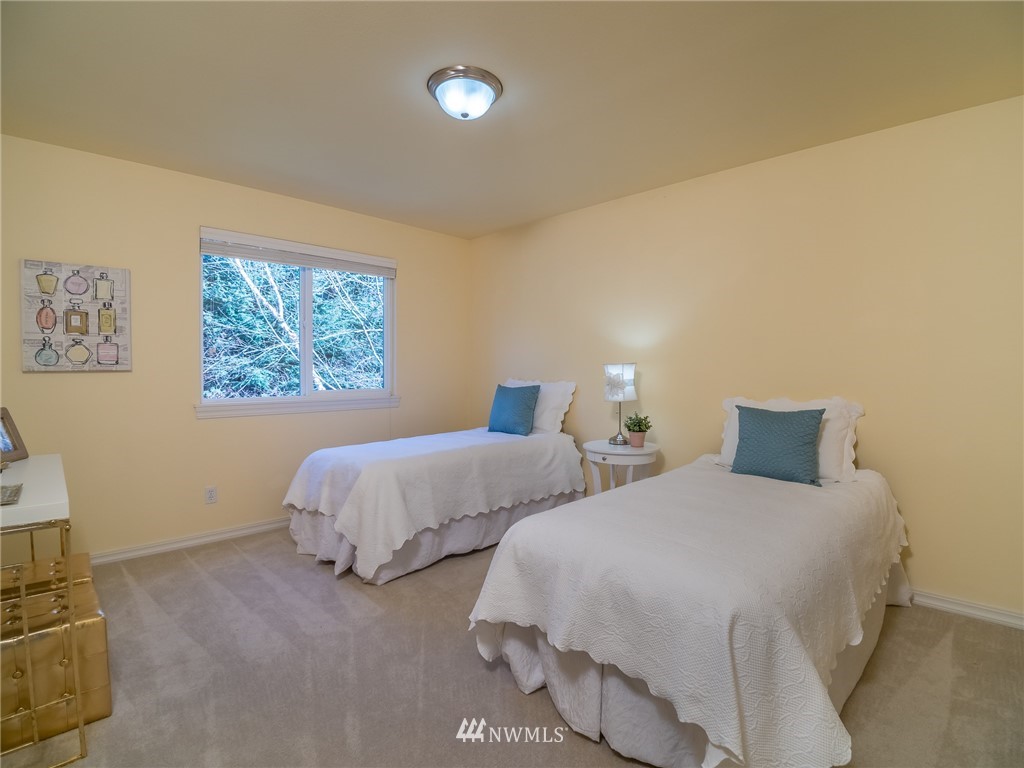 8836 Northeast 178th Street Bothell, WA 98011 - Photo 17 of 25 Gallery Image 17
