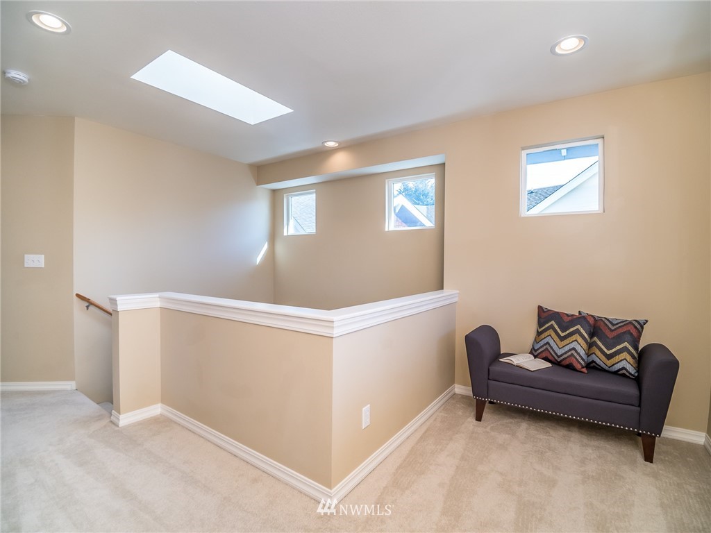 8836 Northeast 178th Street Bothell, WA 98011 - Photo 19 of 25 Gallery Image 19