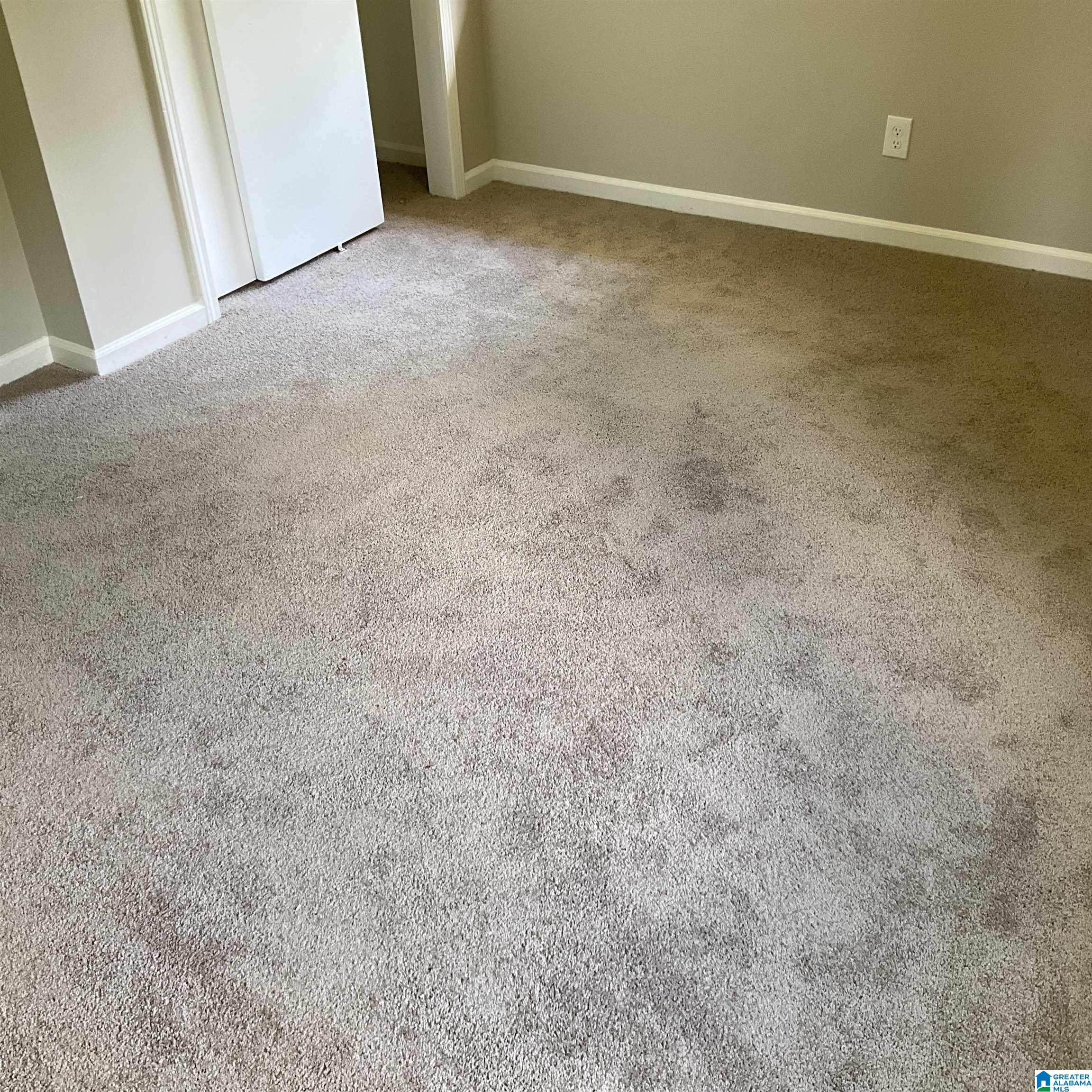218 Erie Court Bessemer, AL 35023 - Photo 5 of 9