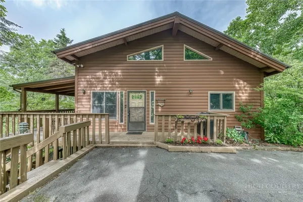$565,000 | 392 Locust Road, Newland, NC 28657