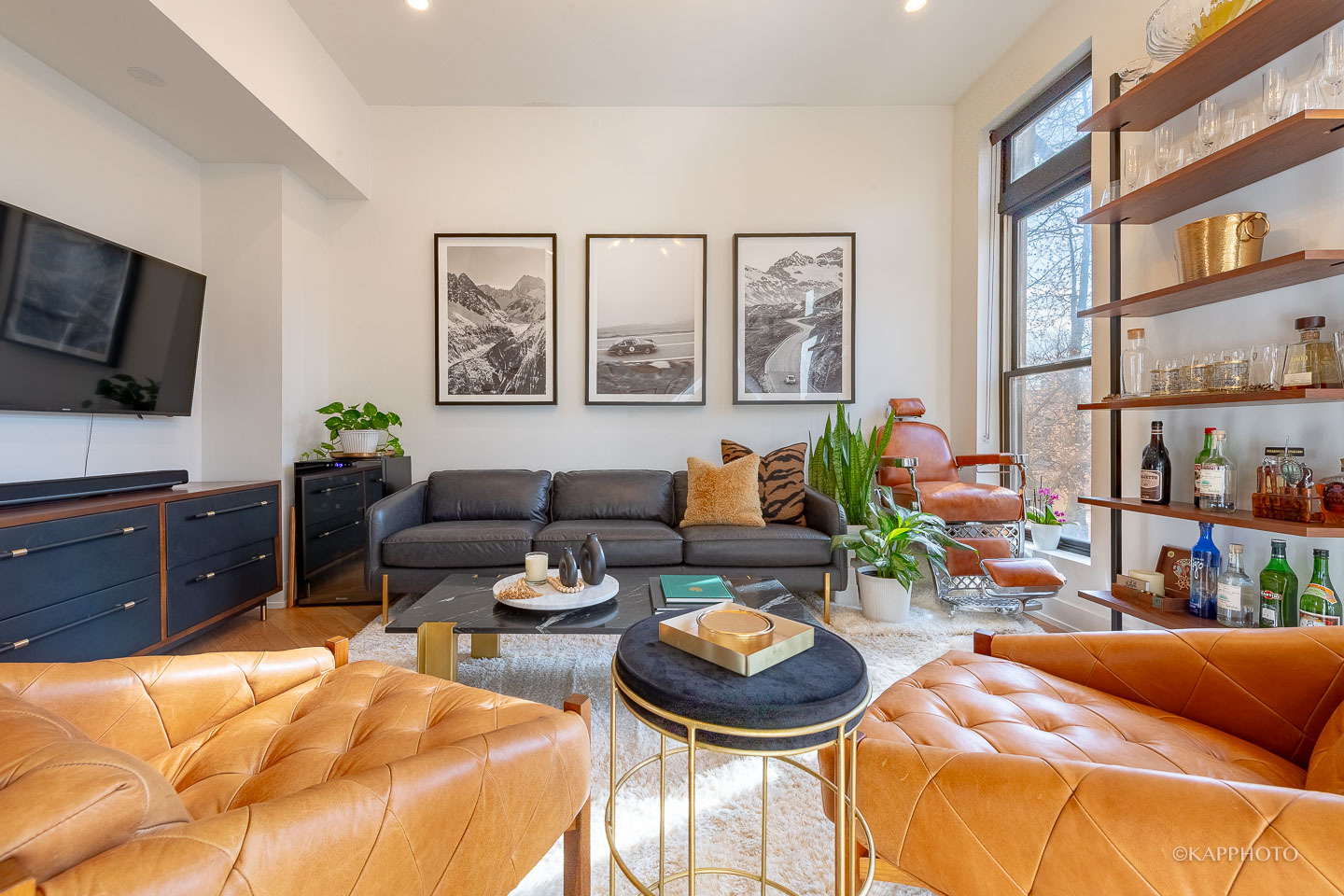 15 North Ada Street Chicago, IL 60607 - Photo 16 of 41 a living room with furniture and a flat screen tv