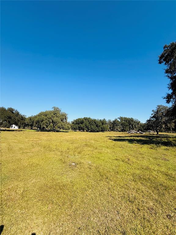7223 South W 55 Street Bushnell, FL 33513 - Photo 56 of 70 a view of an ocean from a city