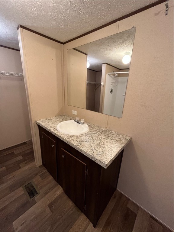 386 Mountain View Church Road Pickens, SC 29671 - Photo 11 of 21 Primary bathroom