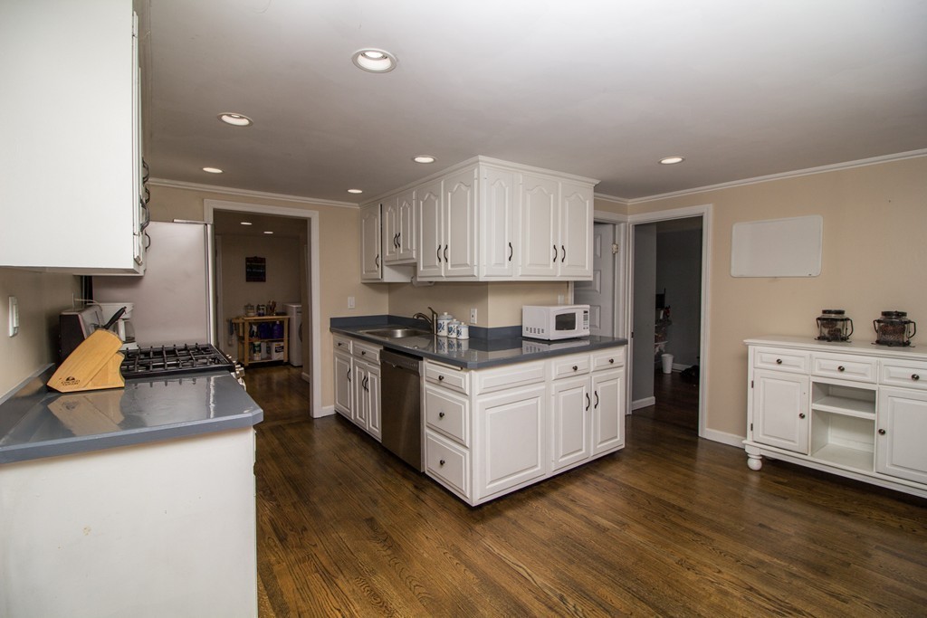 13 Richfield Road Scituate, MA 02066 - Photo 6 of 18 Gallery Image 6