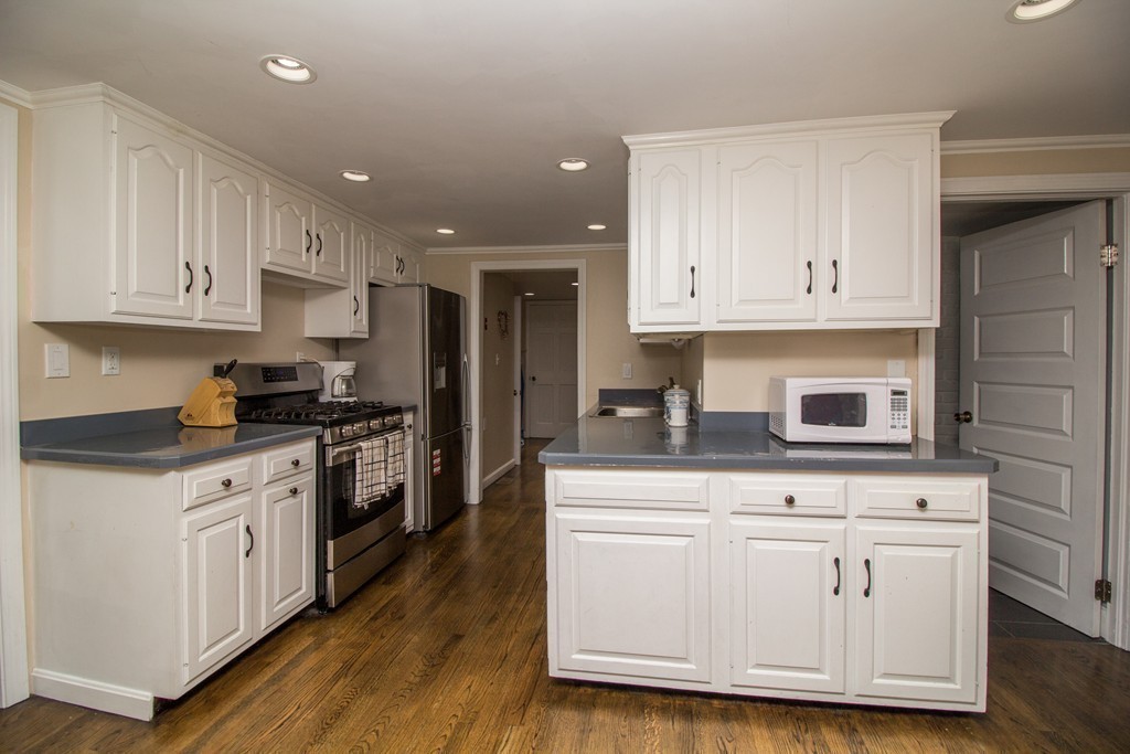 13 Richfield Road Scituate, MA 02066 - Photo 7 of 18 Gallery Image 7