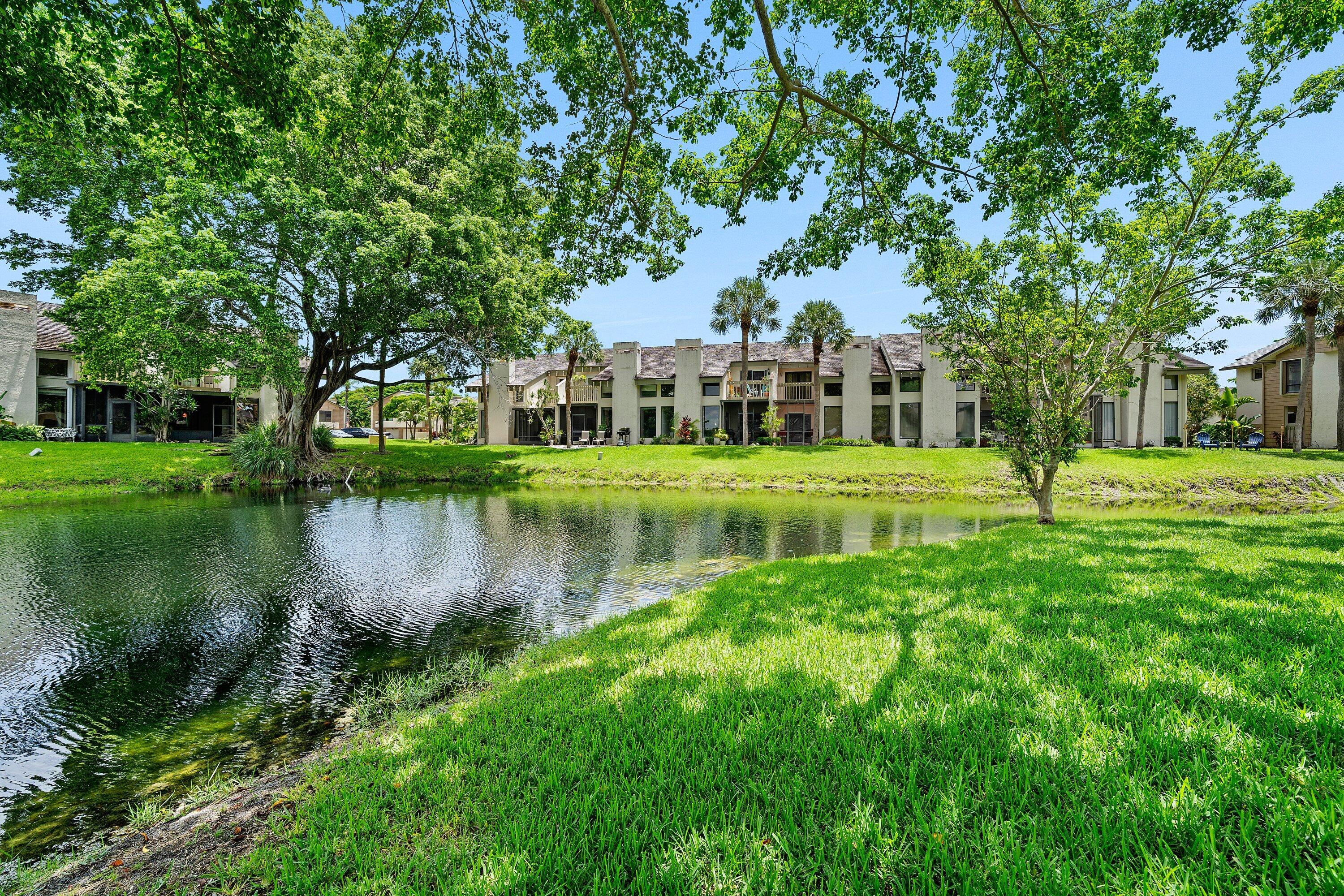 6096 Glendale Drive Boca Raton, FL 33433 - Photo 38 of 60 Primary 2
