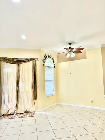 $3,000 | 408 North Key Lime Square Southwest, Vero Beach, FL 32968
