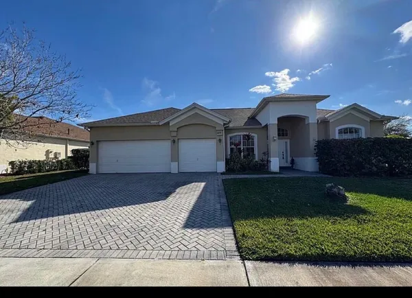 $3,000 | 408 North Key Lime Square Southwest, Vero Beach, FL 32968