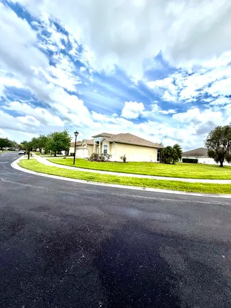 $3,000 | 408 North Key Lime Square Southwest, Vero Beach, FL 32968