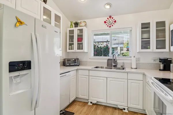 $399,000 | 3760 Vista Campana South, Unit 72, Oceanside, CA 92057