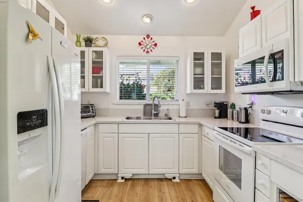 $399,000 | 3760 Vista Campana South, Unit 72, Oceanside, CA 92057